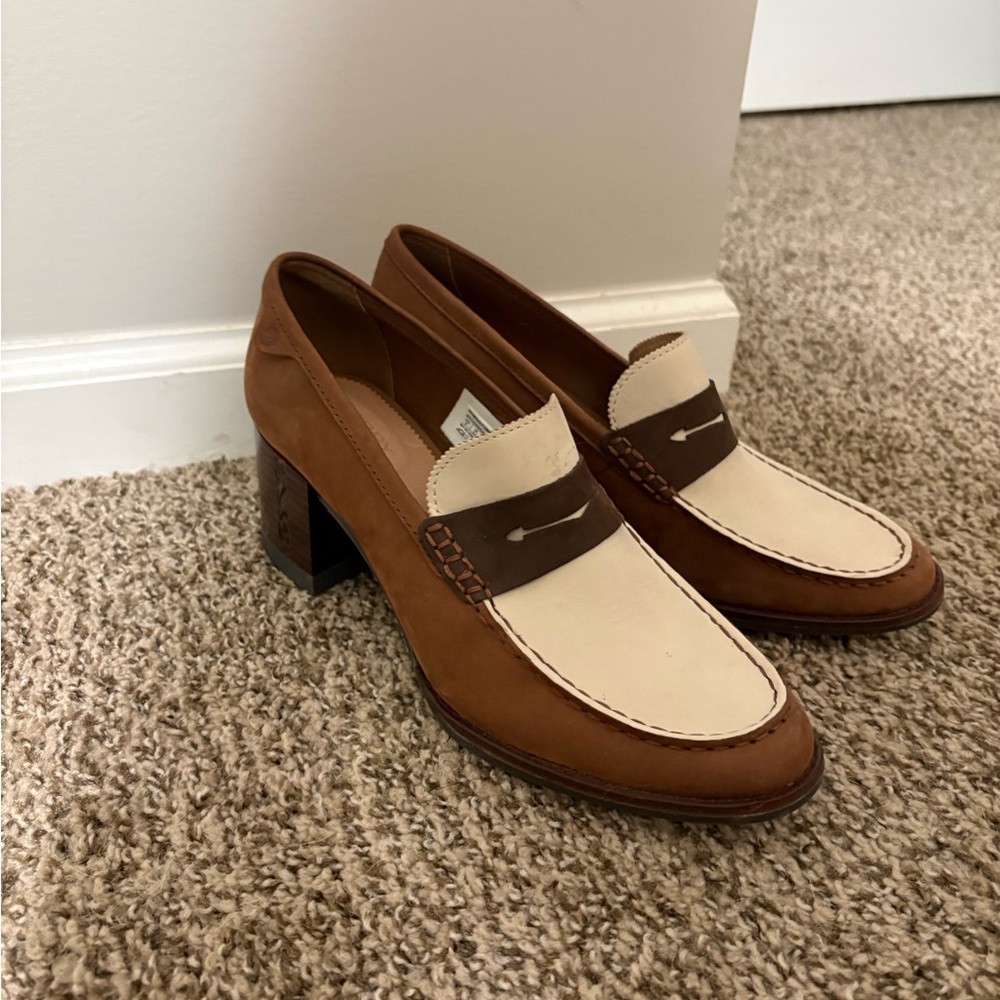 Sperry Tan and Cream Women's Loafers